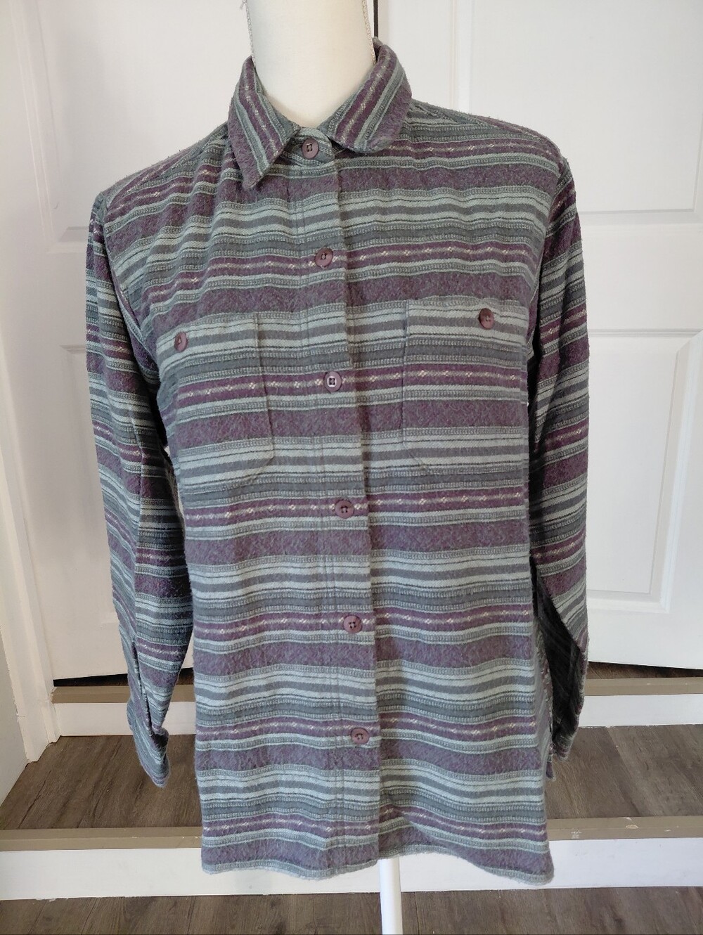 Woolrich Womens Sage Green Striped Long Sleeve Buttom Down Shirt M Gently Used